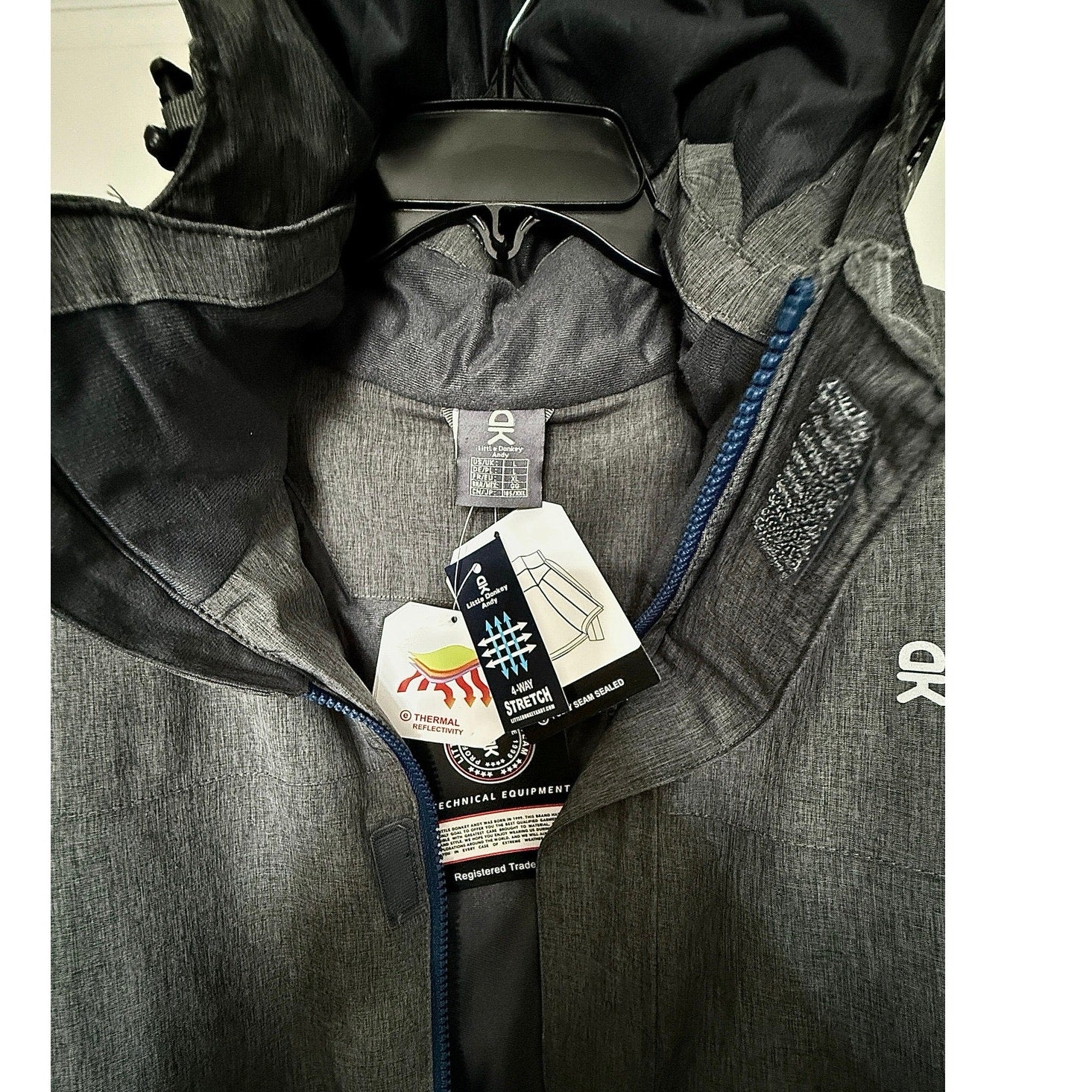 Little Donkey Andy Men’s Softshell Ski Snowboard Jacket Gray Opt Hood Size L NWT