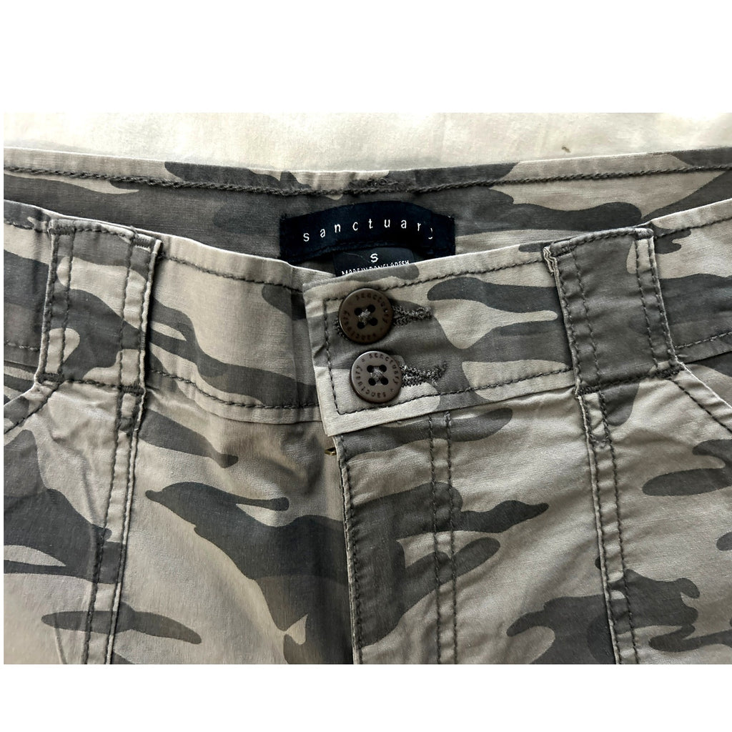Sanctuary Los Angeles Cadet Camo Cargo Shorts Stretch Utility Style Sz Small