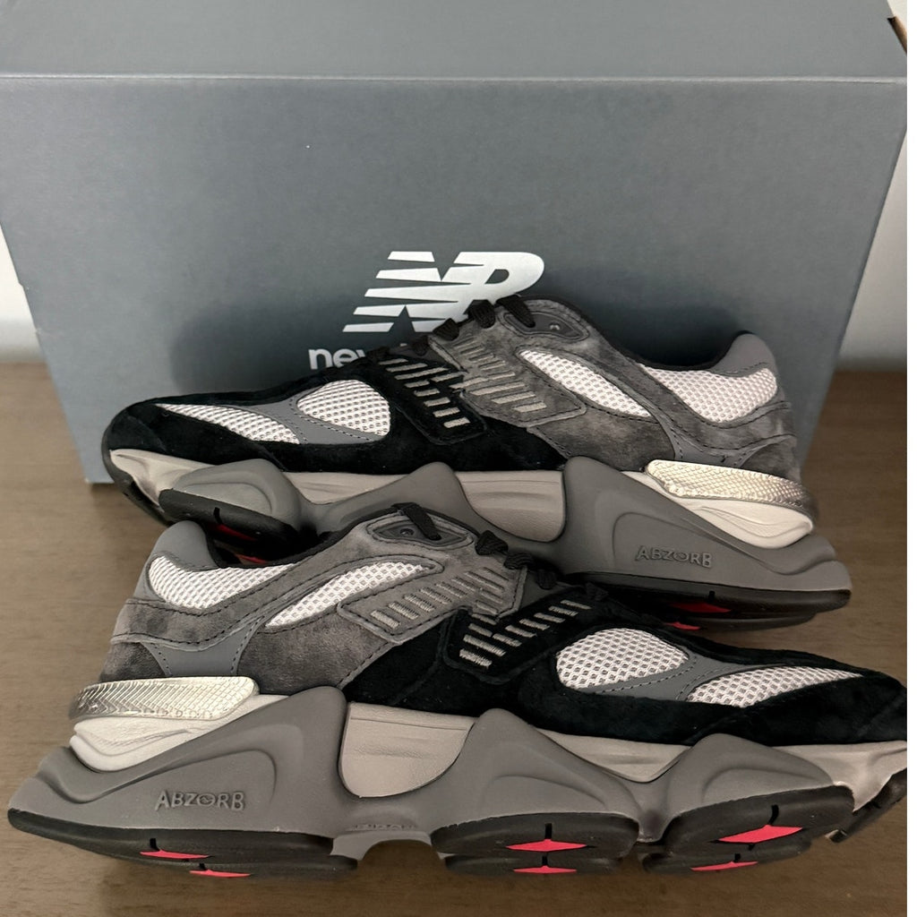 New Balance 9060 Running Lifestyle Sneakers Mens Sz 6.5 /Womens 8 Black/Gray NIB