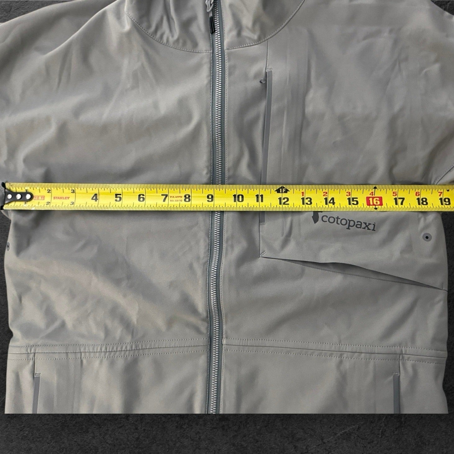 Cotopaxi Kinsa Soft-Shell Jacket Women’s Small Lightweight, Water-Resistant Gray