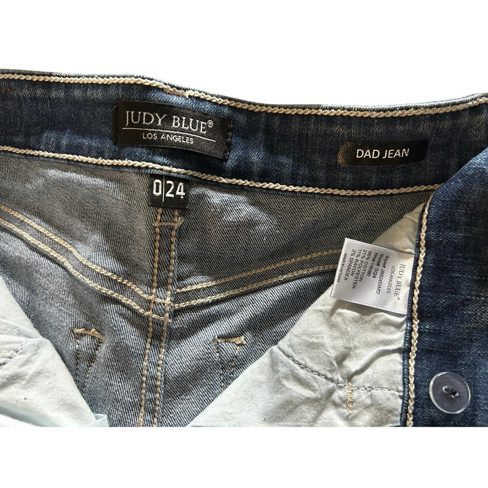Judy Blue Dad Jeans Size 0/24 – High Rise, Relaxed Fit, Frayed Hem Denim