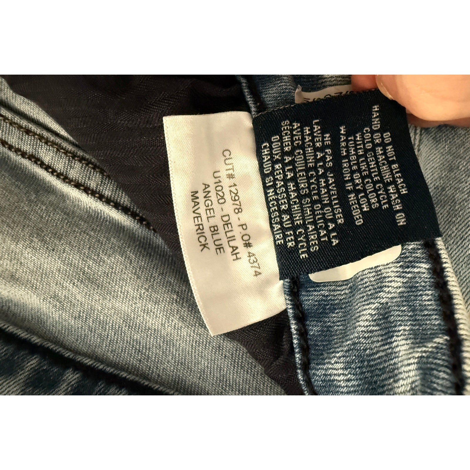 Fidelity Delilah Barrel Jeans Angel Blue Raw Hem Denim USA Made 25/26 