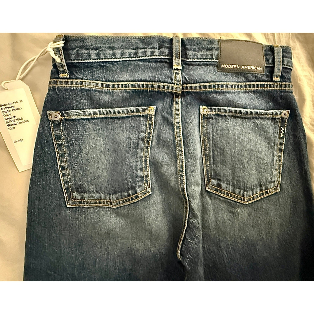 Modern America Rodeo Drive Women’s Dark Wash Straight Leg Jeans NWT Size 28