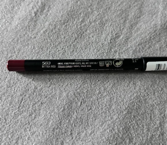 Rimmel London Lasting Finish Lip Liner Crayon Pencil Bitten Red #580 NEW