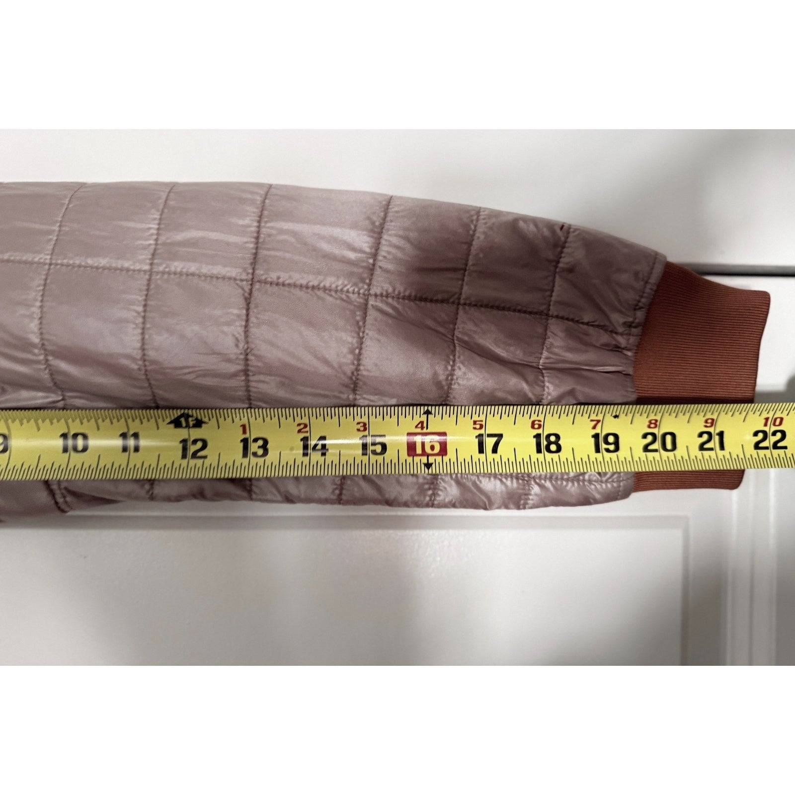 Cotopaxi Kusa Reversible Beige /Pink Bomber Jacket Womens M NWOT Llama Insulated
