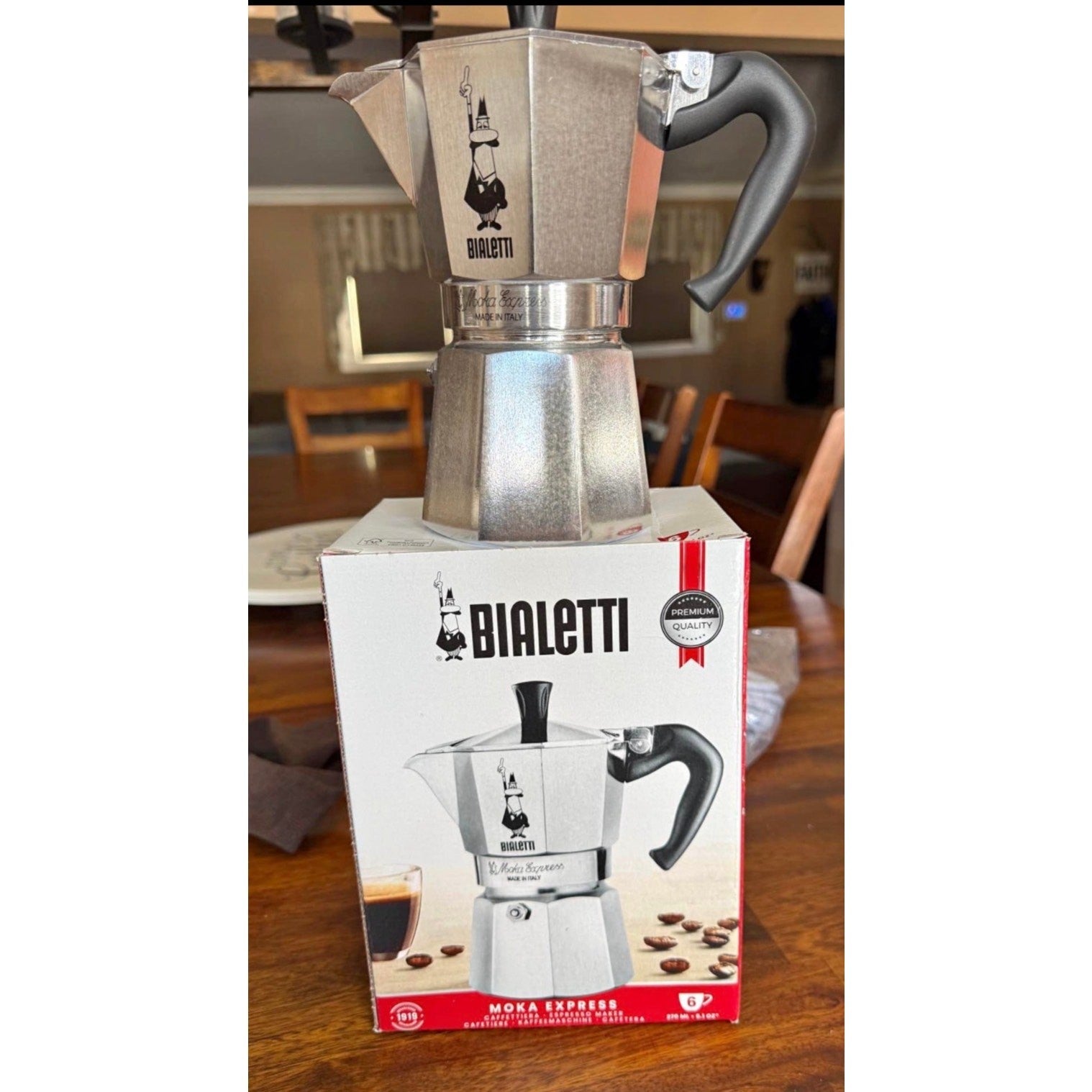 Bialetti Moka Express Italian Stovetop Espresso Maker Natural Silver 6 Cups NIB