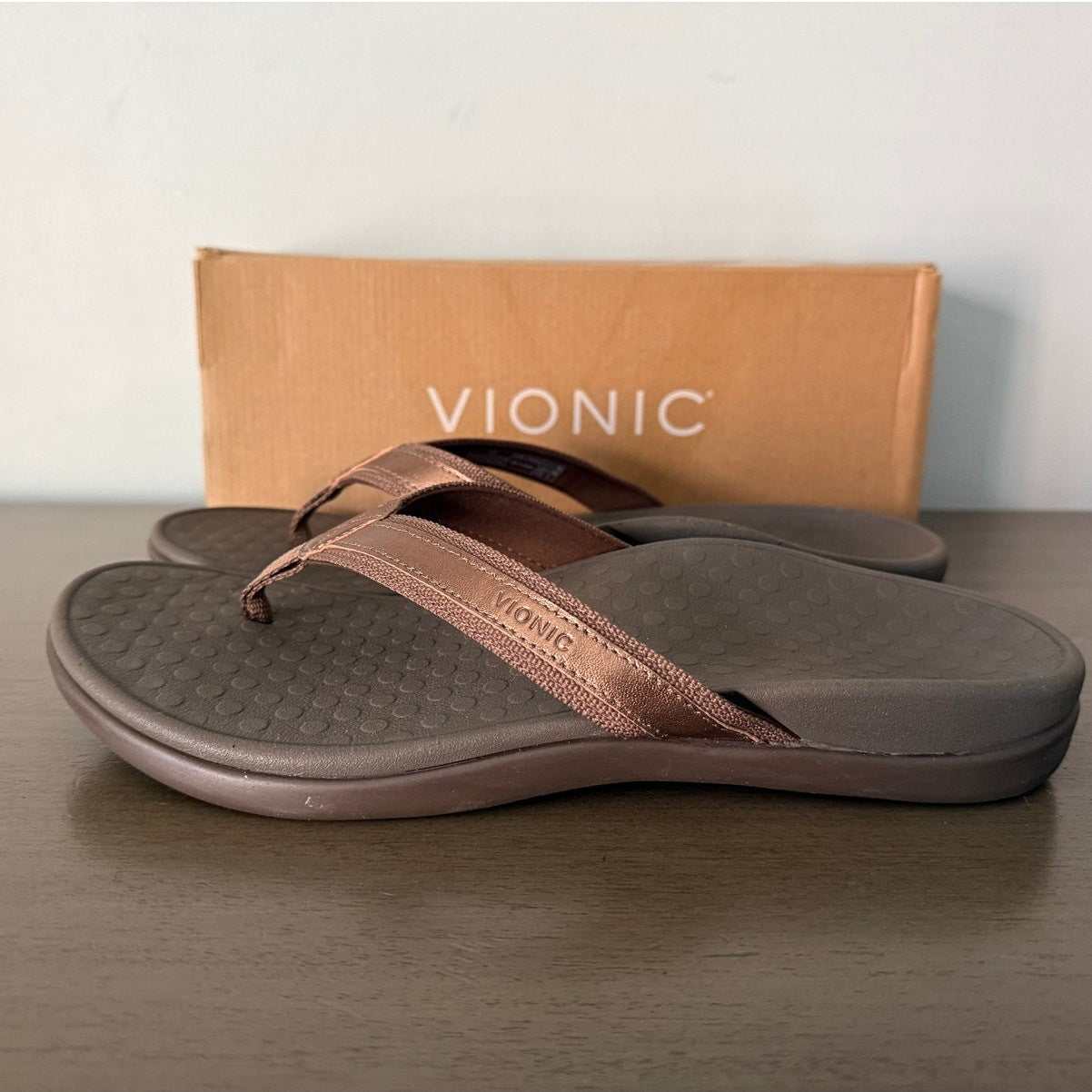 Vionic Tide Womens Flat Thong Sandals Bronze Metallic Leather Size 11 M NIB 