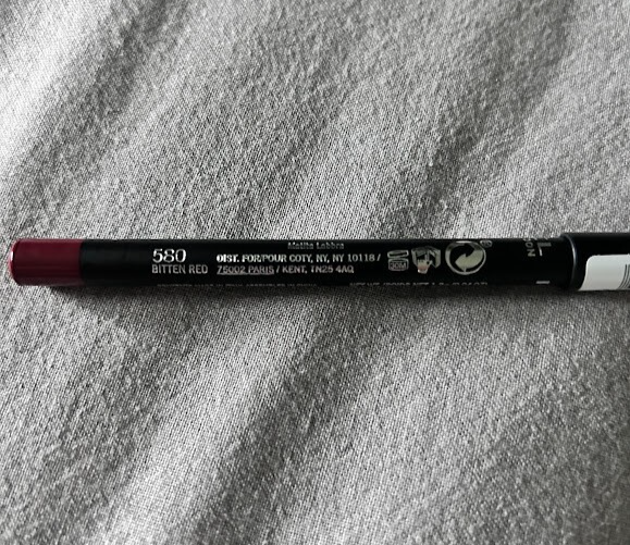 Rimmel London Lasting Finish Lip Liner Crayon Pencil Bitten Red #580 NEW
