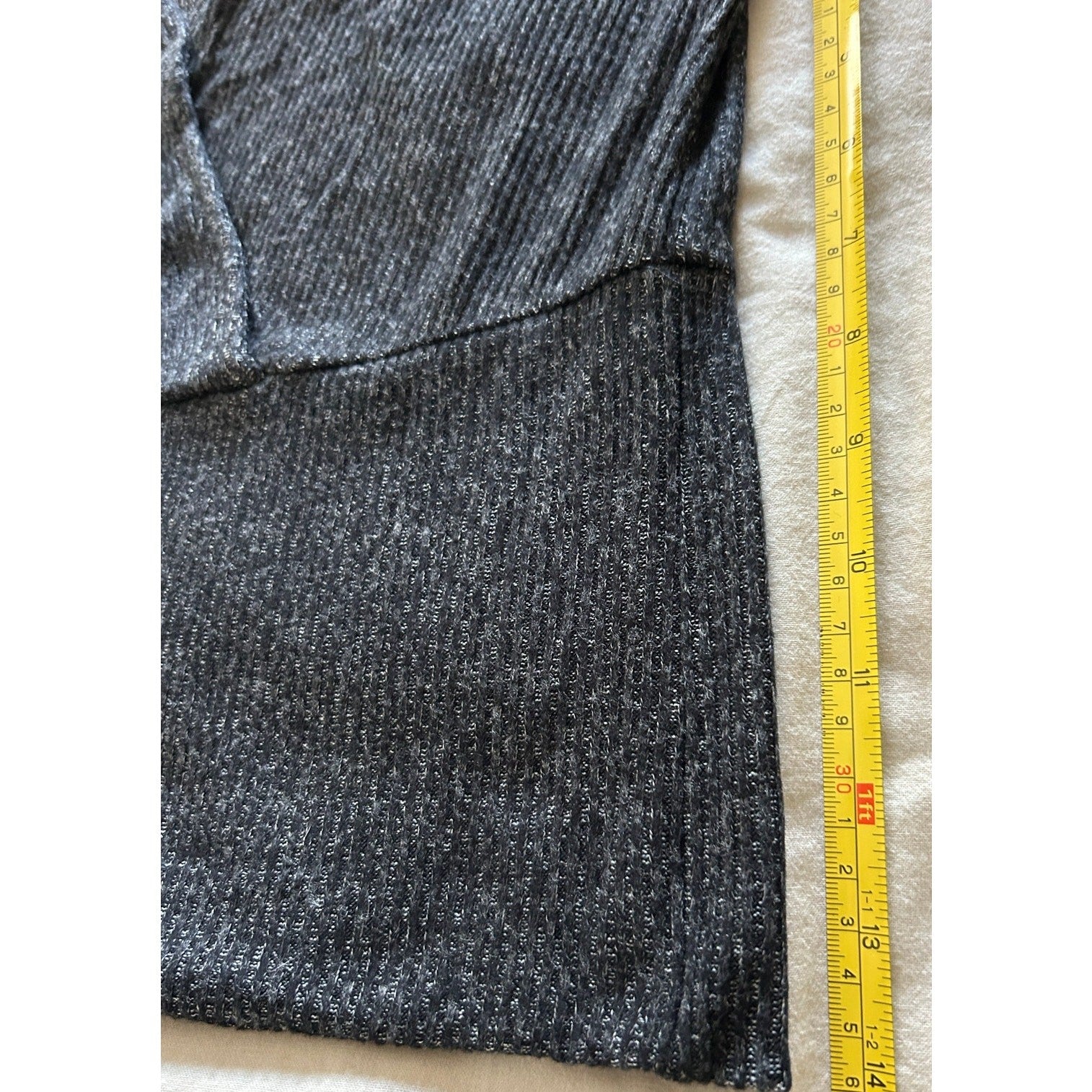 Anthropologie Women's Black Long Sleeve Ribbed Wrapped Sweater Size Medium NWOT