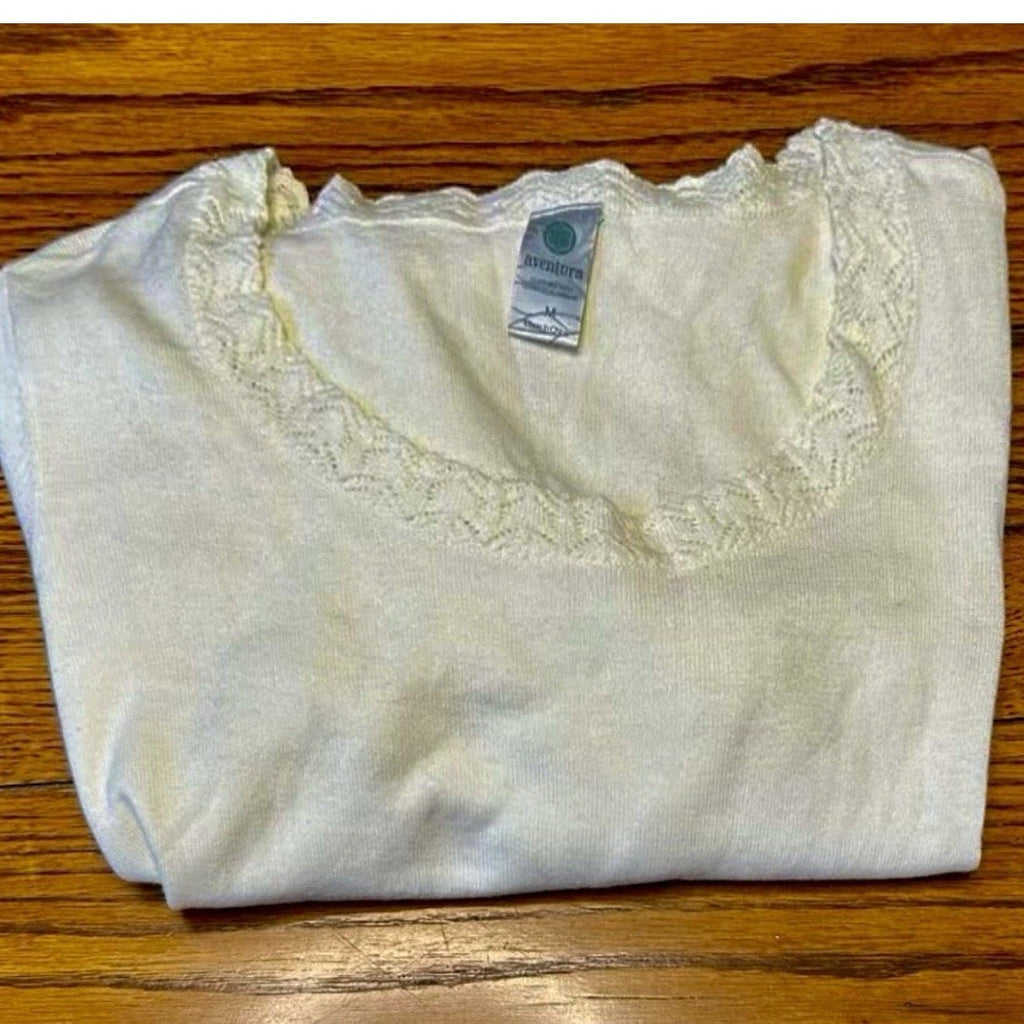 Aventura Lightweight Knit Top Sz M Ivory Cream Crochet Neck & Wrist Detail NEW