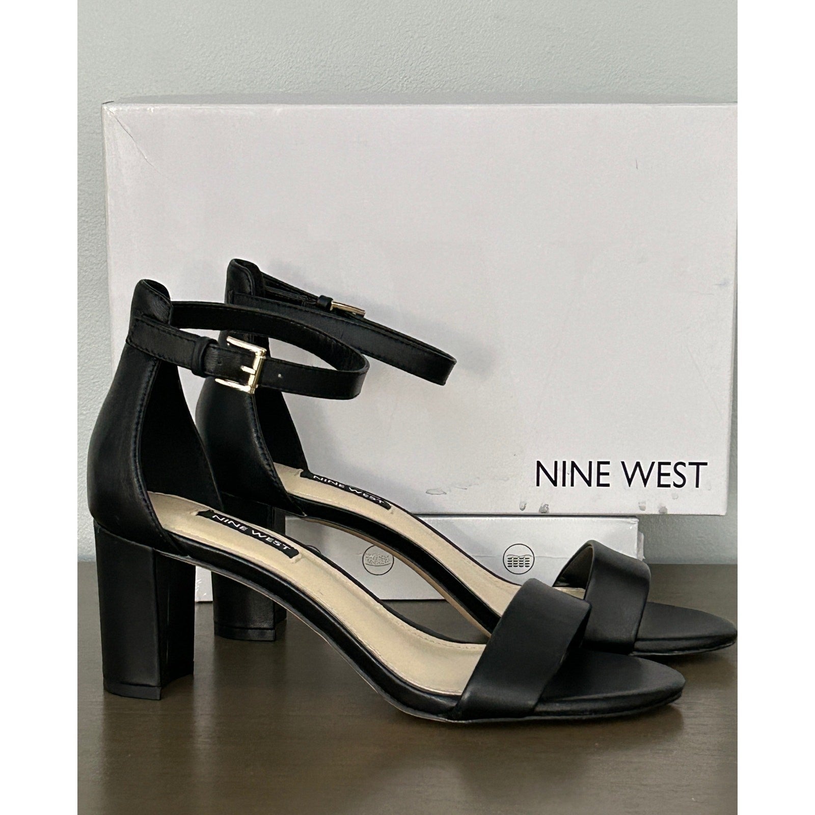 Nine West Pruce Ankle Strap Block Heel (2.5") Sandals Size 7M Black