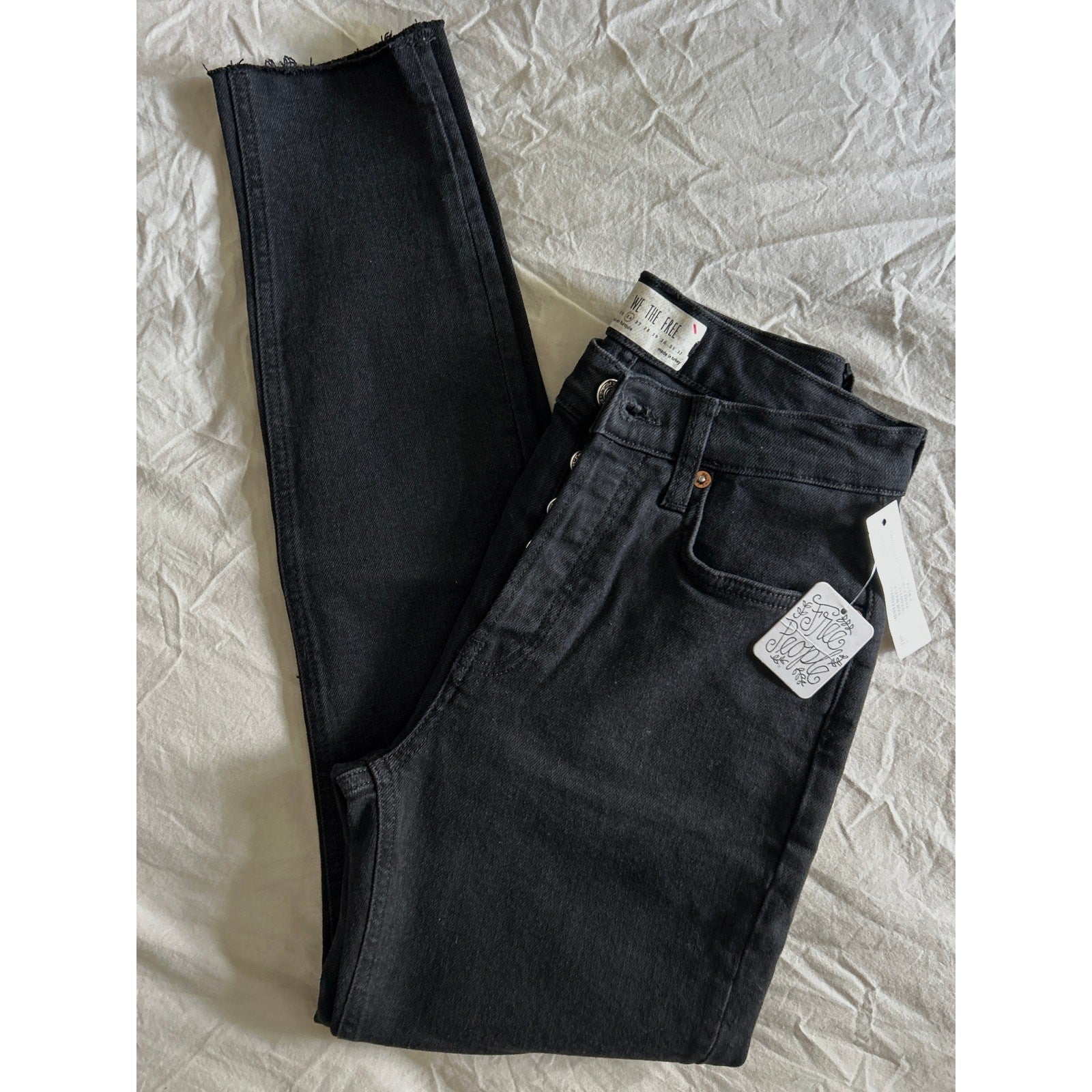 We the Free Black Stella Skinny Jeans Sz 26 High Rise, Button Fly, Raw Hem, NWT