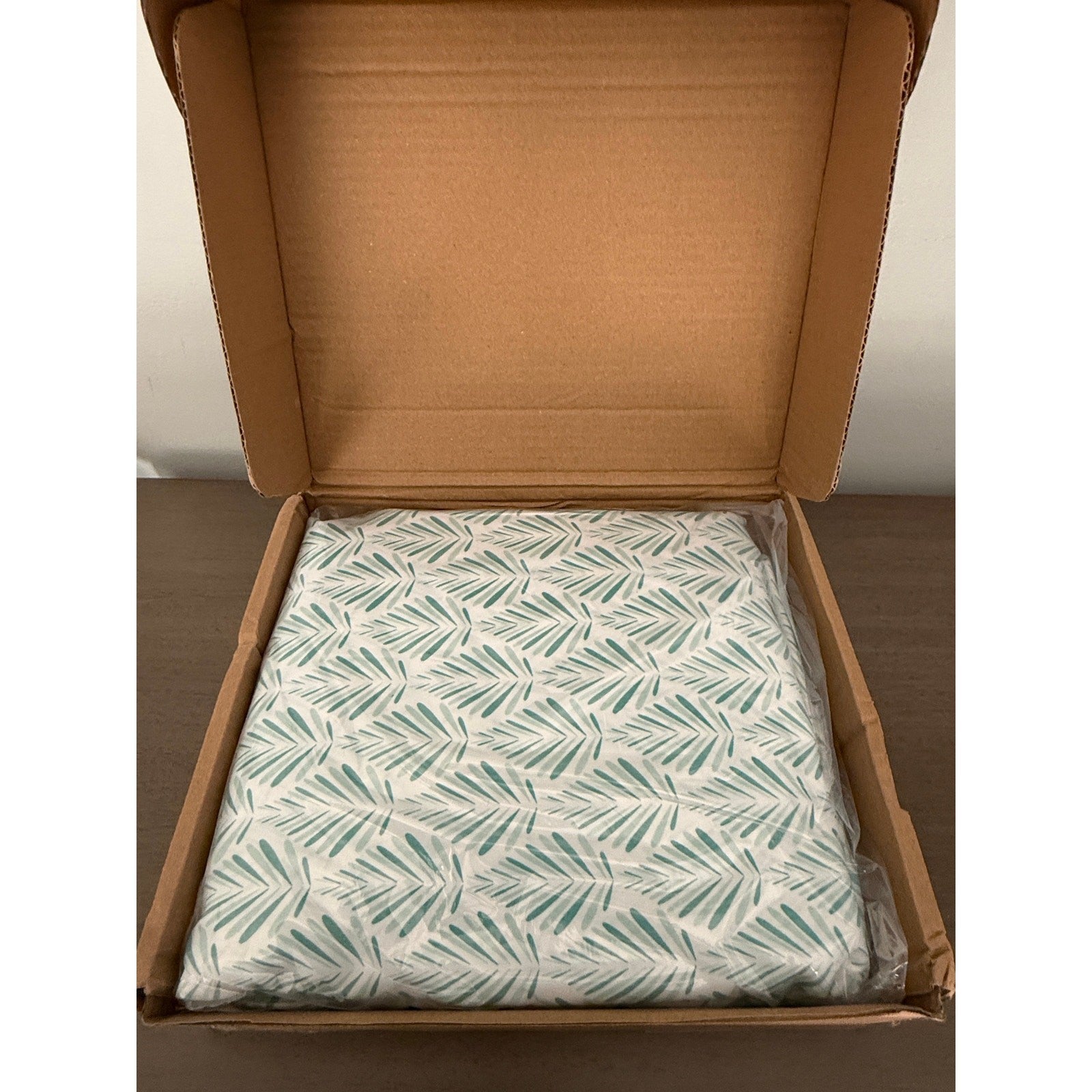 Amazon Basics Microfiber 4‑Piece Queen Sheet Set Aqua Fern Lightweight Soft