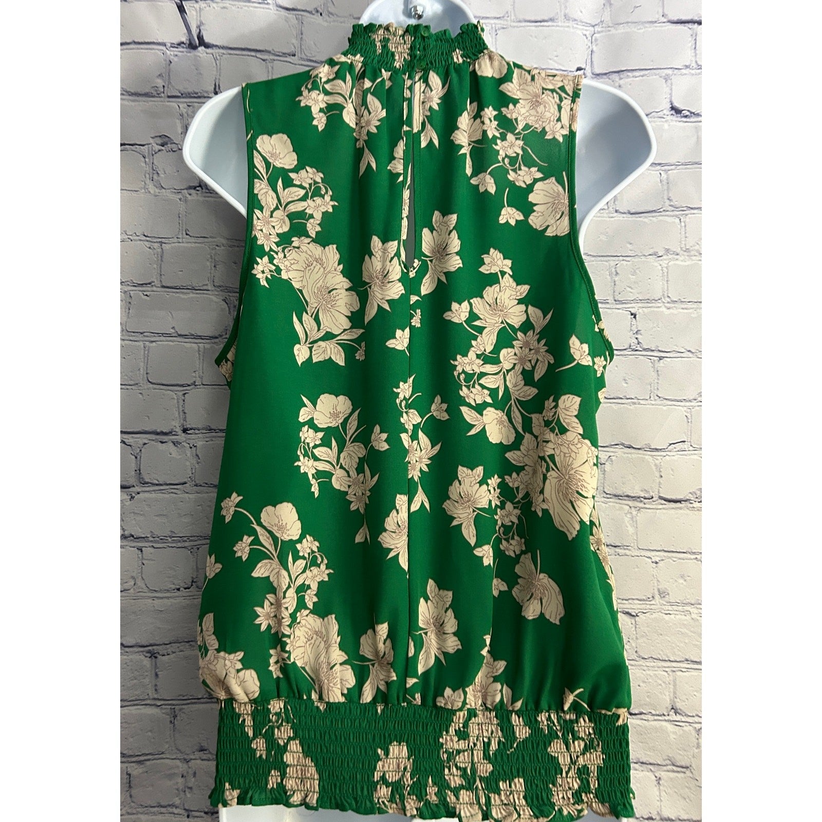 Sienna Sky Green Floral Top – Smocked Neck, Sleeveless, Loose Fit Blouse Size M 