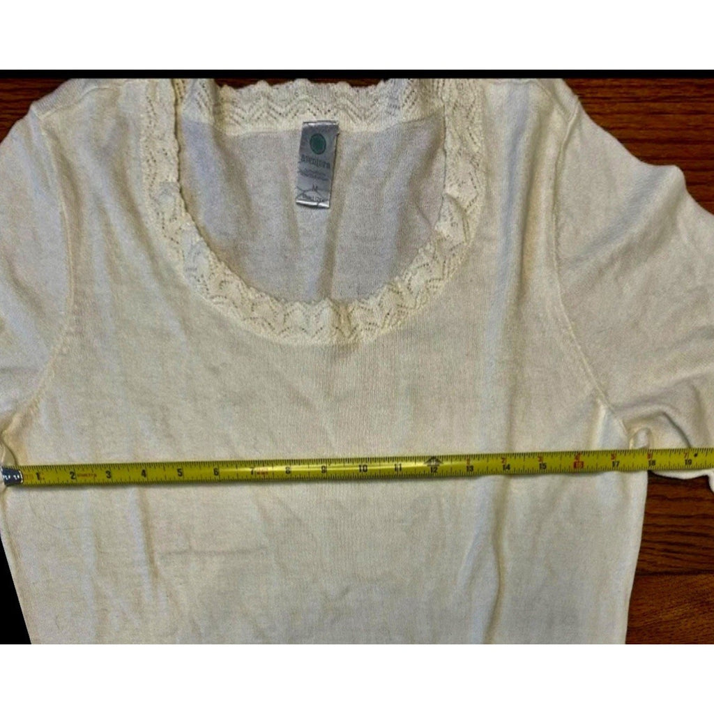 Aventura Lightweight Knit Top Sz M Ivory Cream Crochet Neck & Wrist Detail NEW
