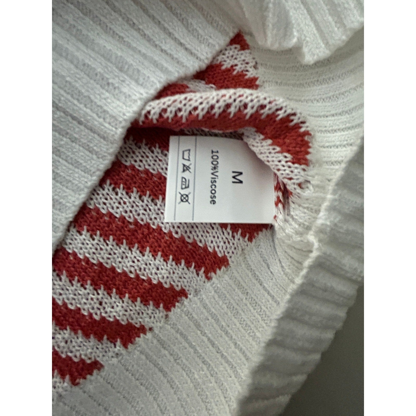 Womens Chevron V Neck Sleeveless Knit Size M Cream / Burnt Orange New NWOT