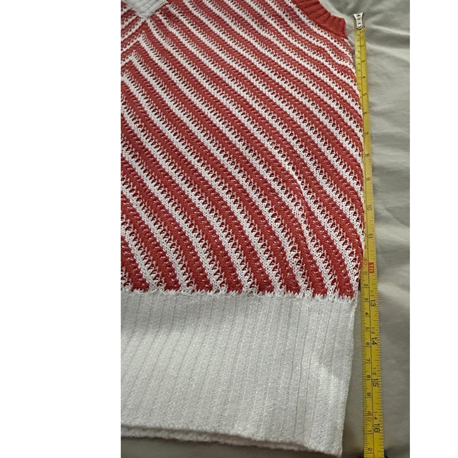 Womens Chevron V Neck Sleeveless Knit Size M Cream / Burnt Orange New NWOT