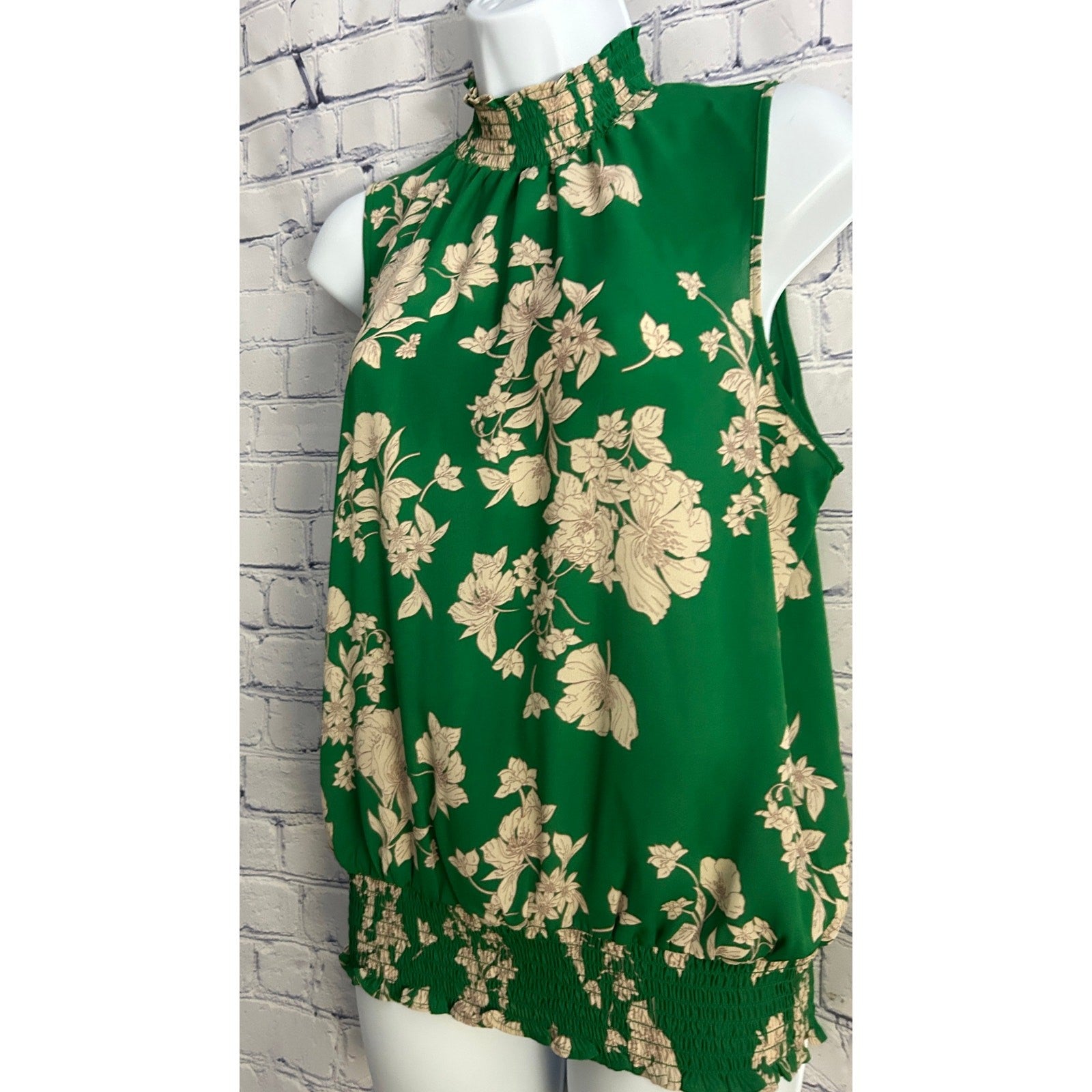 Sienna Sky Green Floral Top – Smocked Neck, Sleeveless, Loose Fit Blouse Size M 