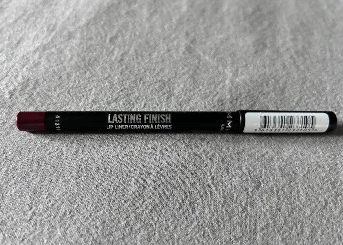 Rimmel London Lasting Finish Lip Liner Crayon Pencil Bitten Red #580 NEW