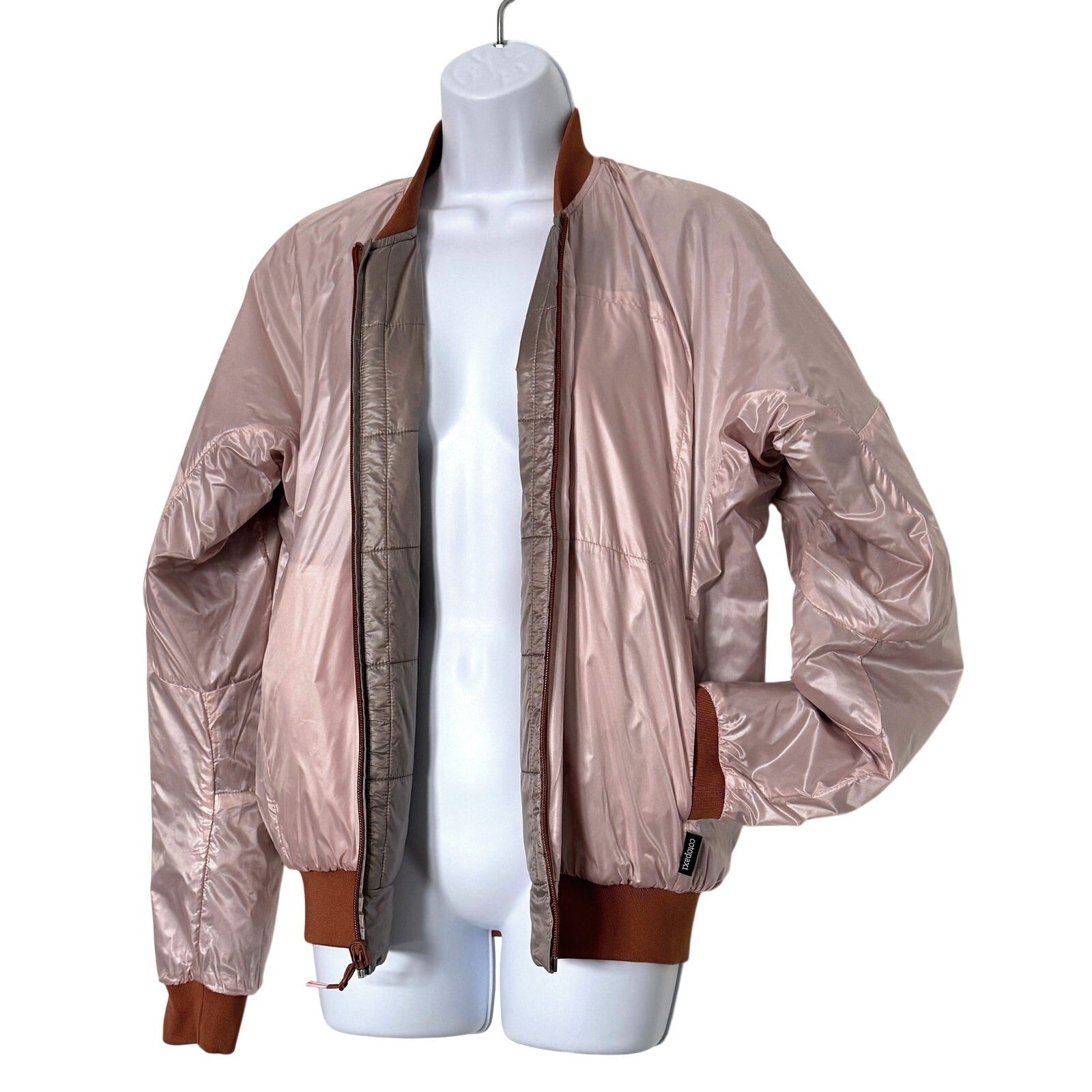 Cotopaxi Kusa Reversible Beige /Pink Bomber Jacket Womens M NWOT Llama Insulated