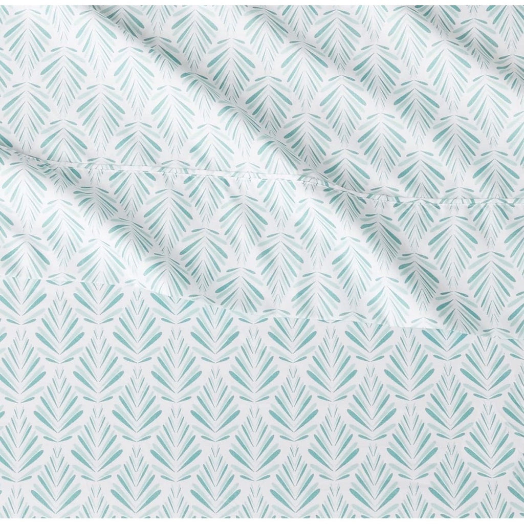 Amazon Basics Microfiber 4‑Piece Queen Sheet Set Aqua Fern Lightweight Soft