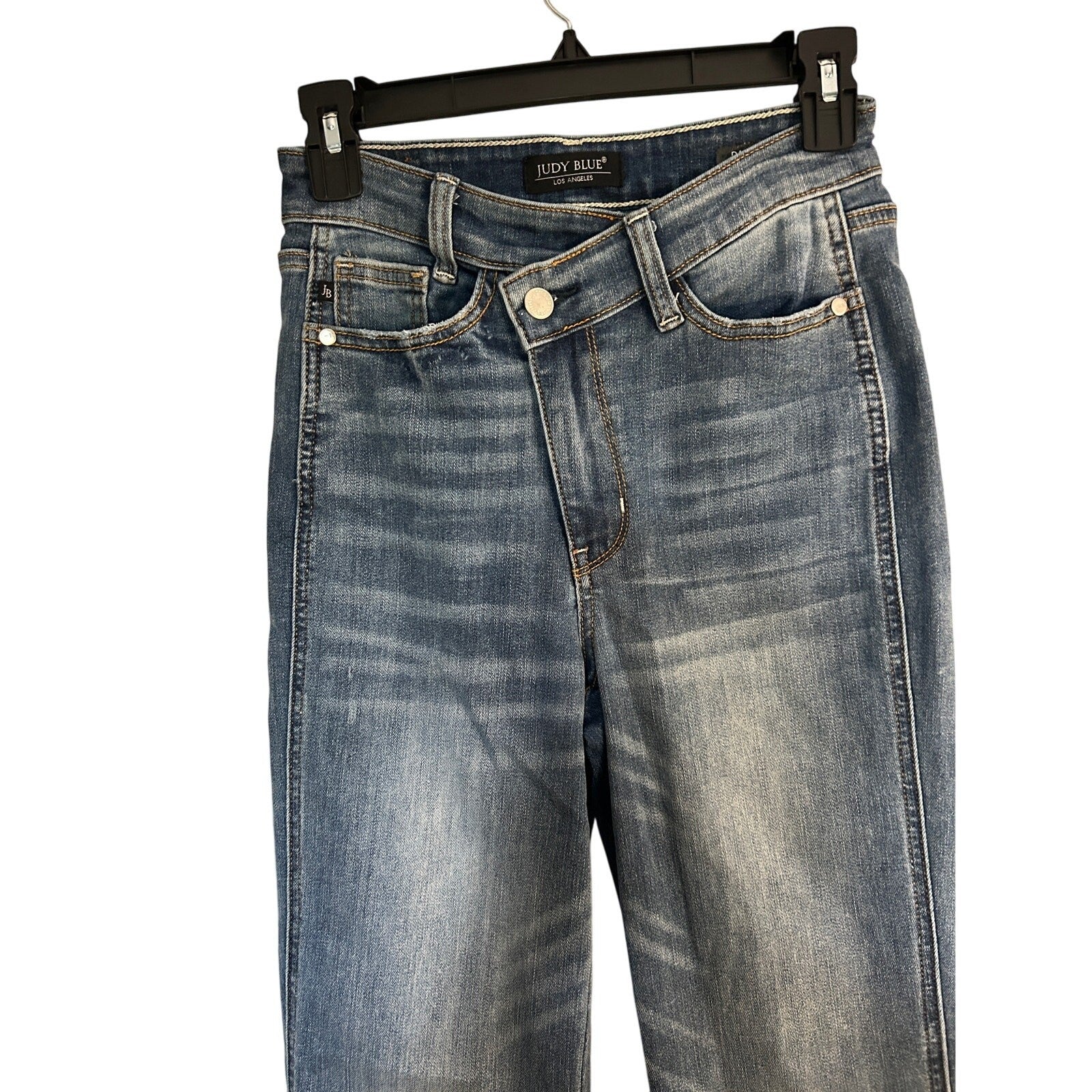Judy Blue Dad Jeans Size 0/24 – High Rise, Relaxed Fit, Frayed Hem Denim