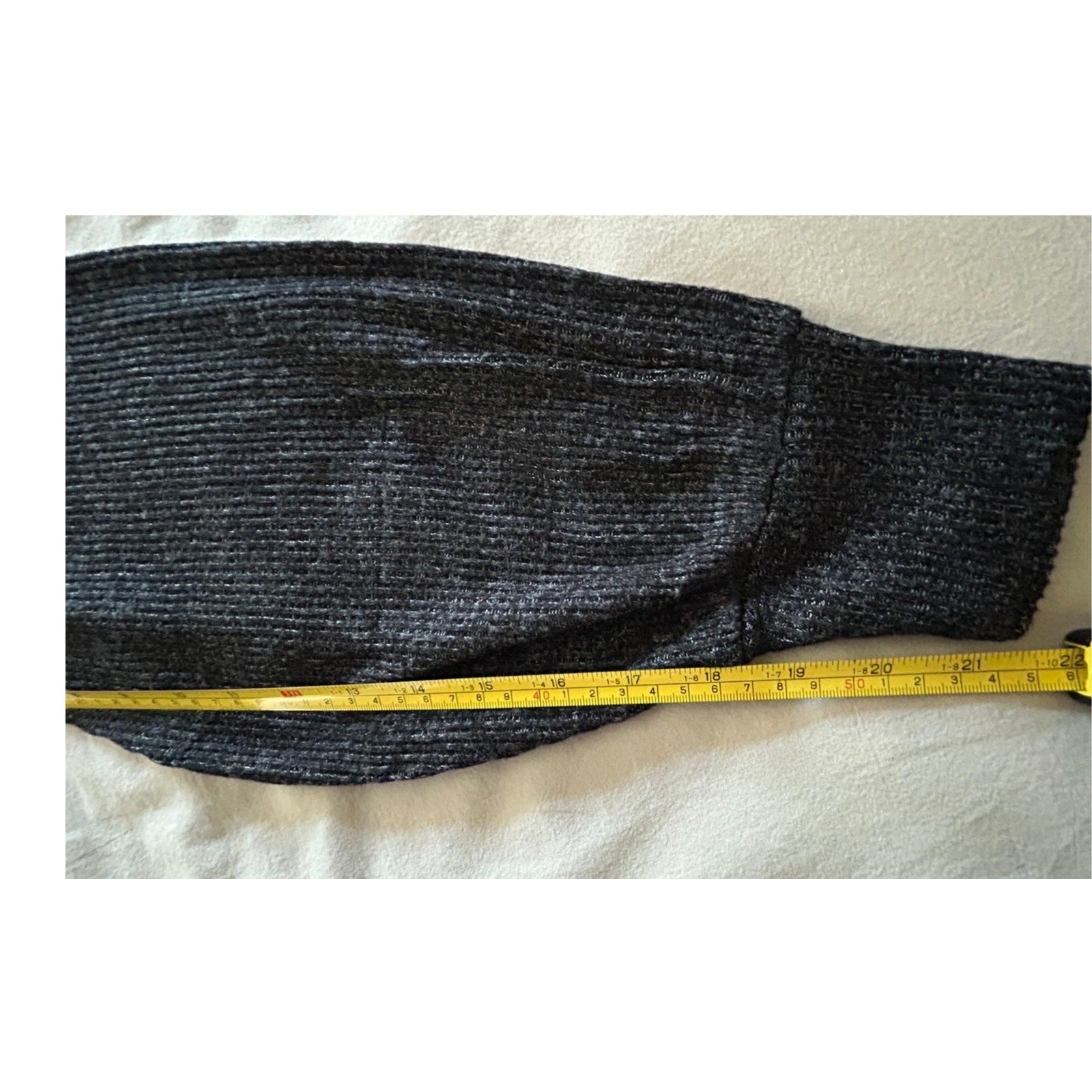 Anthropologie Women's Black Long Sleeve Ribbed Wrapped Sweater Size Medium NWOT