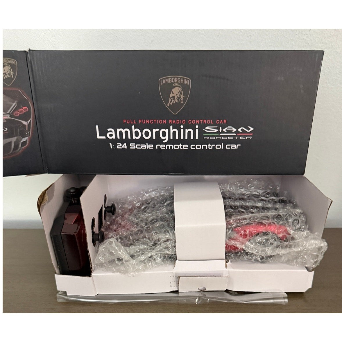 MIEBELY Lamborghini Sian RC Car 1:24 Scale 3.7V 500mAh Fast Remote Control Toy