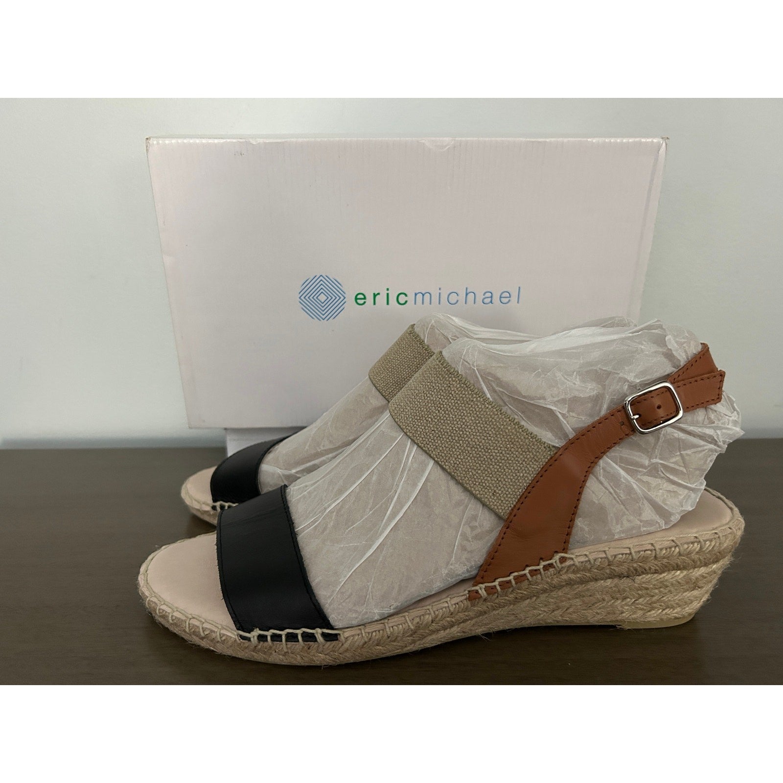 Eric Michael Lulu Two Tone Elastic Strap Sandals Black & Tan Women's Size 11 EUC