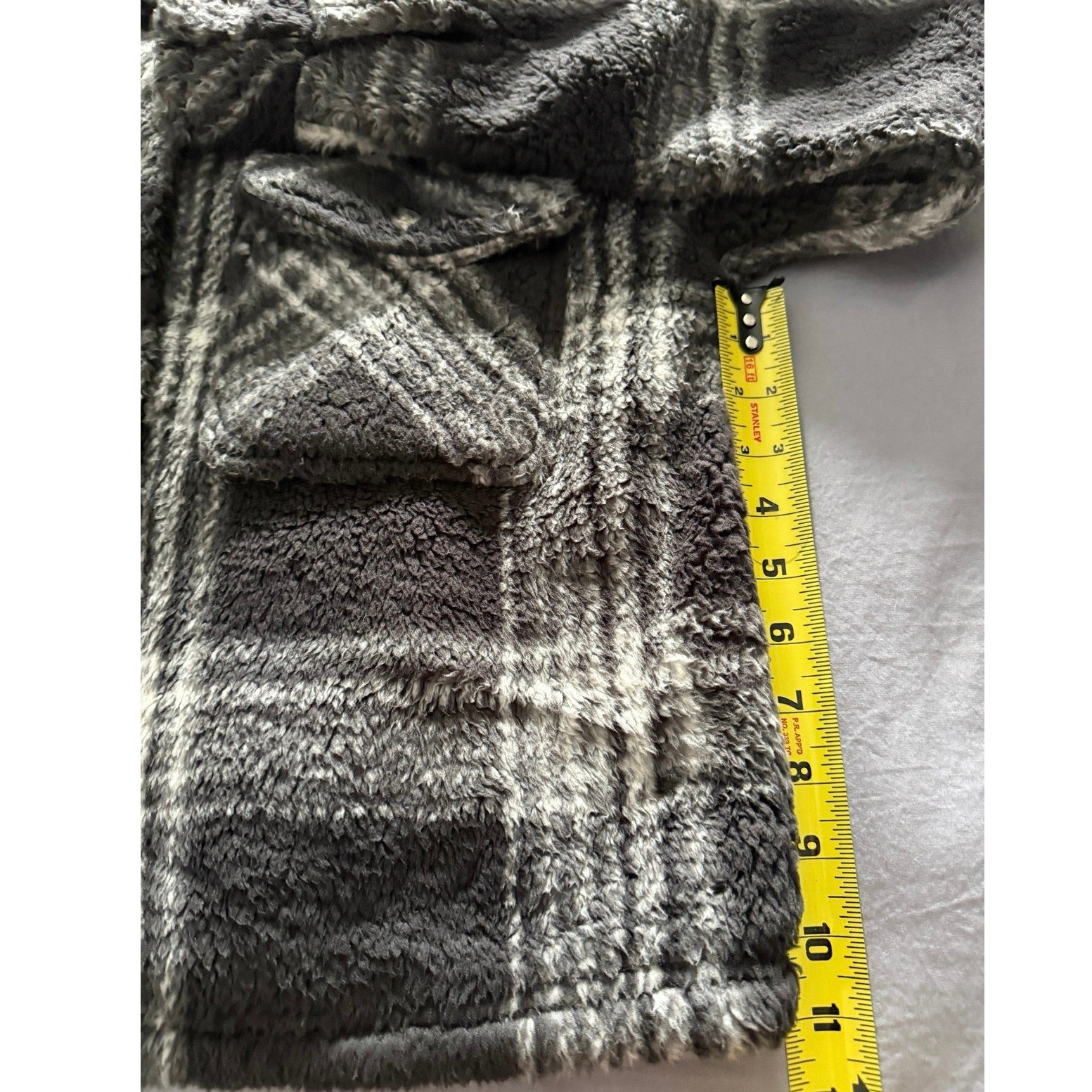 Thread & Supply Plaid Sherpa Jacket Women's XS Cozy Short Length EUC