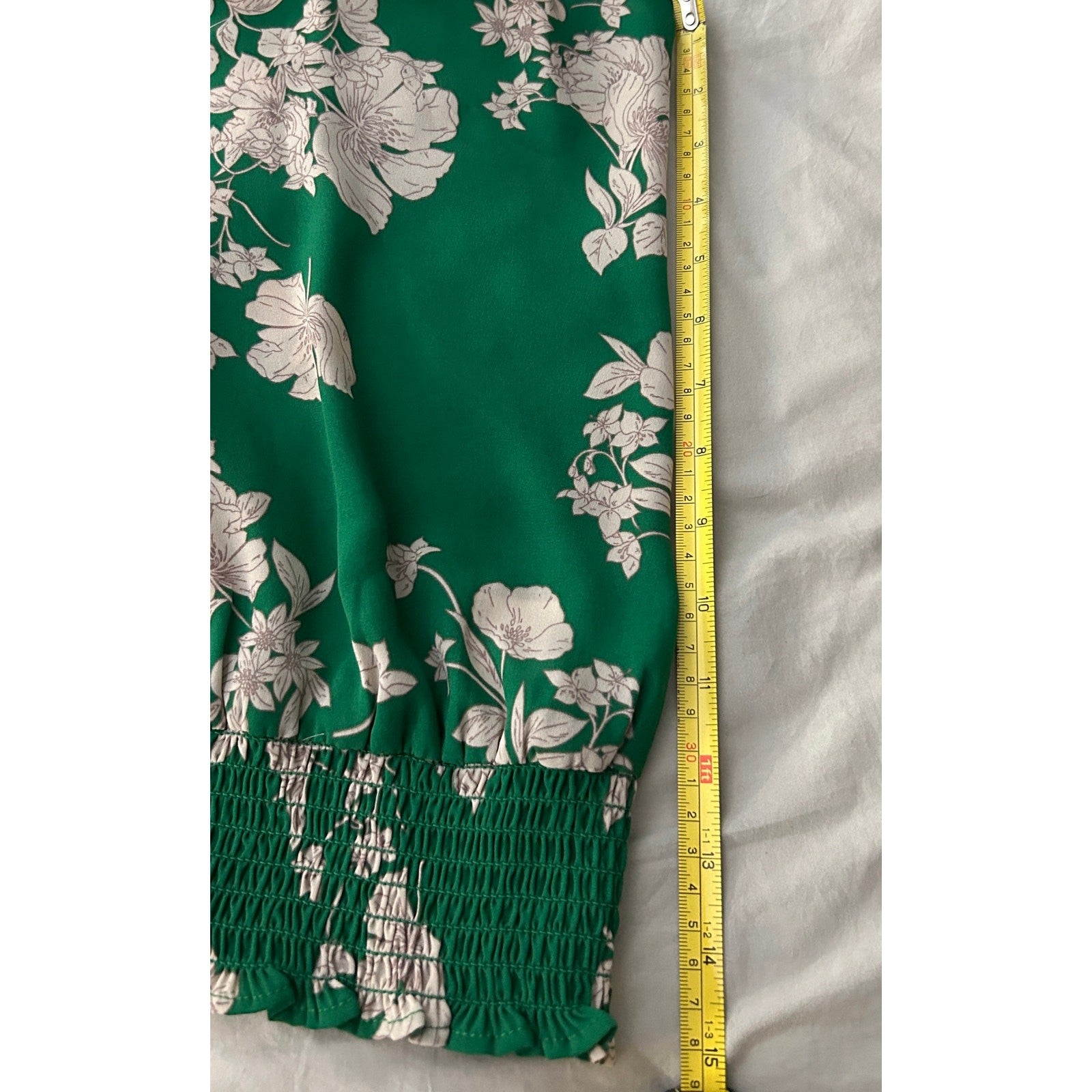 Sienna Sky Green Floral Top – Smocked Neck, Sleeveless, Loose Fit Blouse Size M 