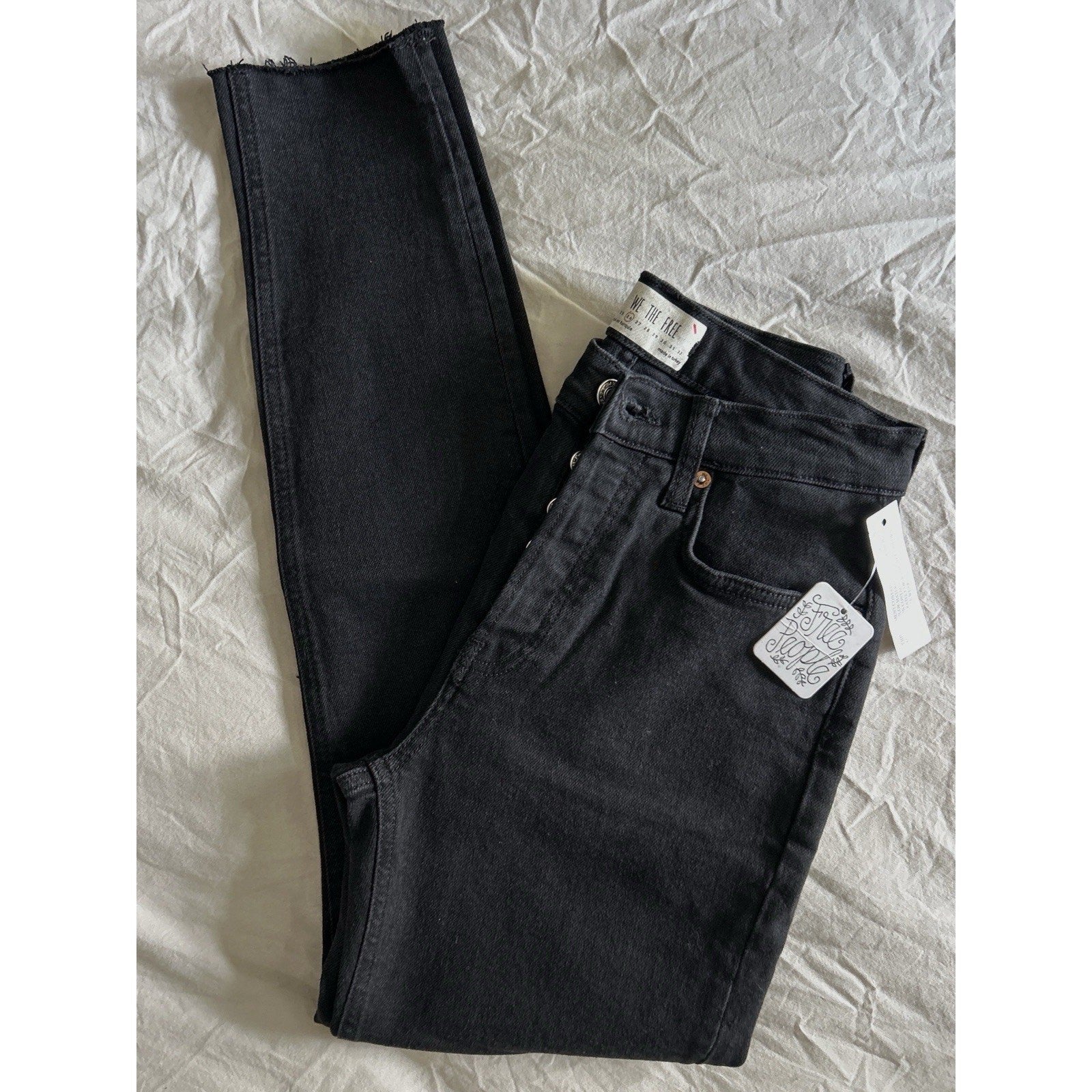 FP Free People Stella Skinny Jeans High Rise Button Fly Raw Hem Black Sz 26  NWT