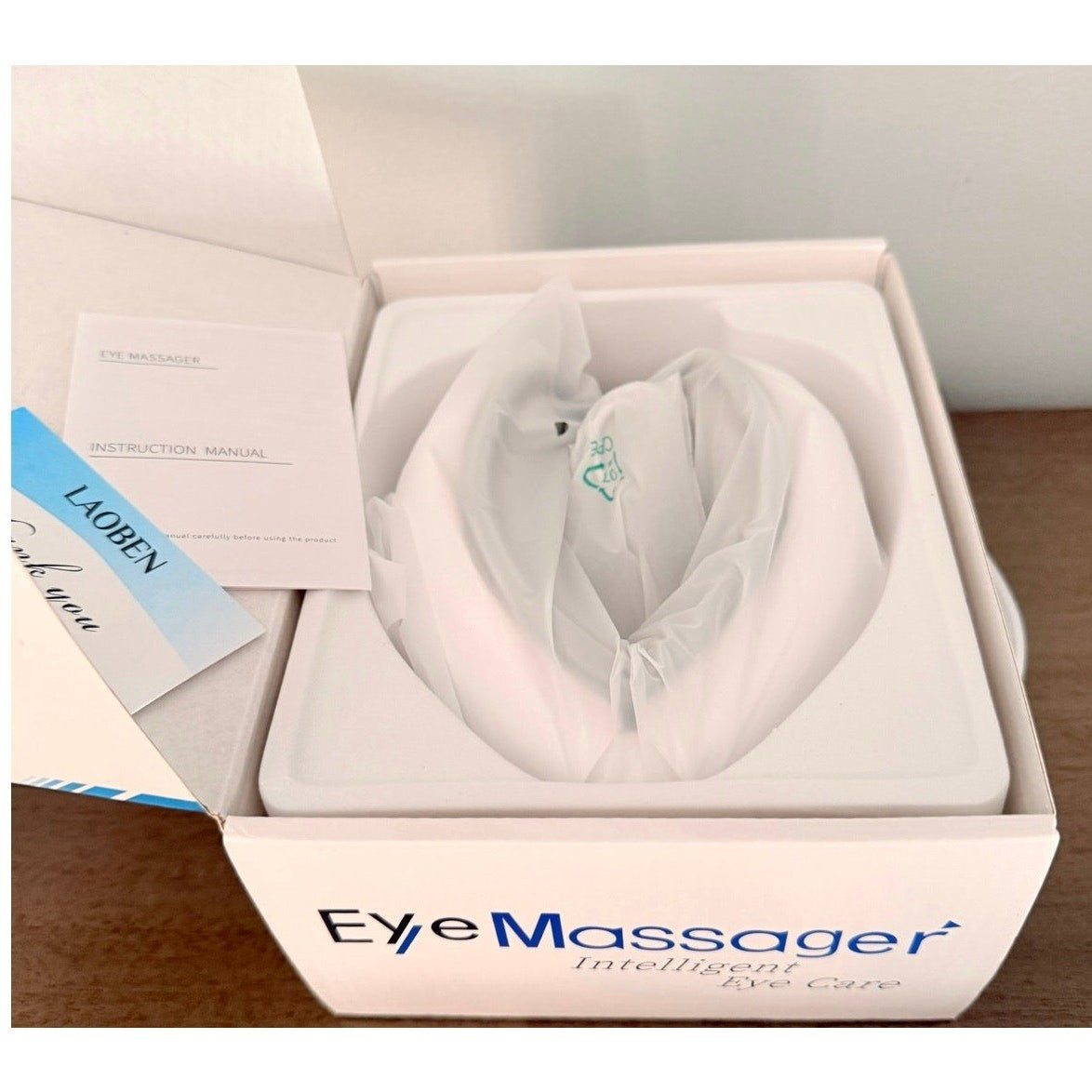 White Eye Massager Heat & Vibration Therapy, Lightweight Design for Relaxation