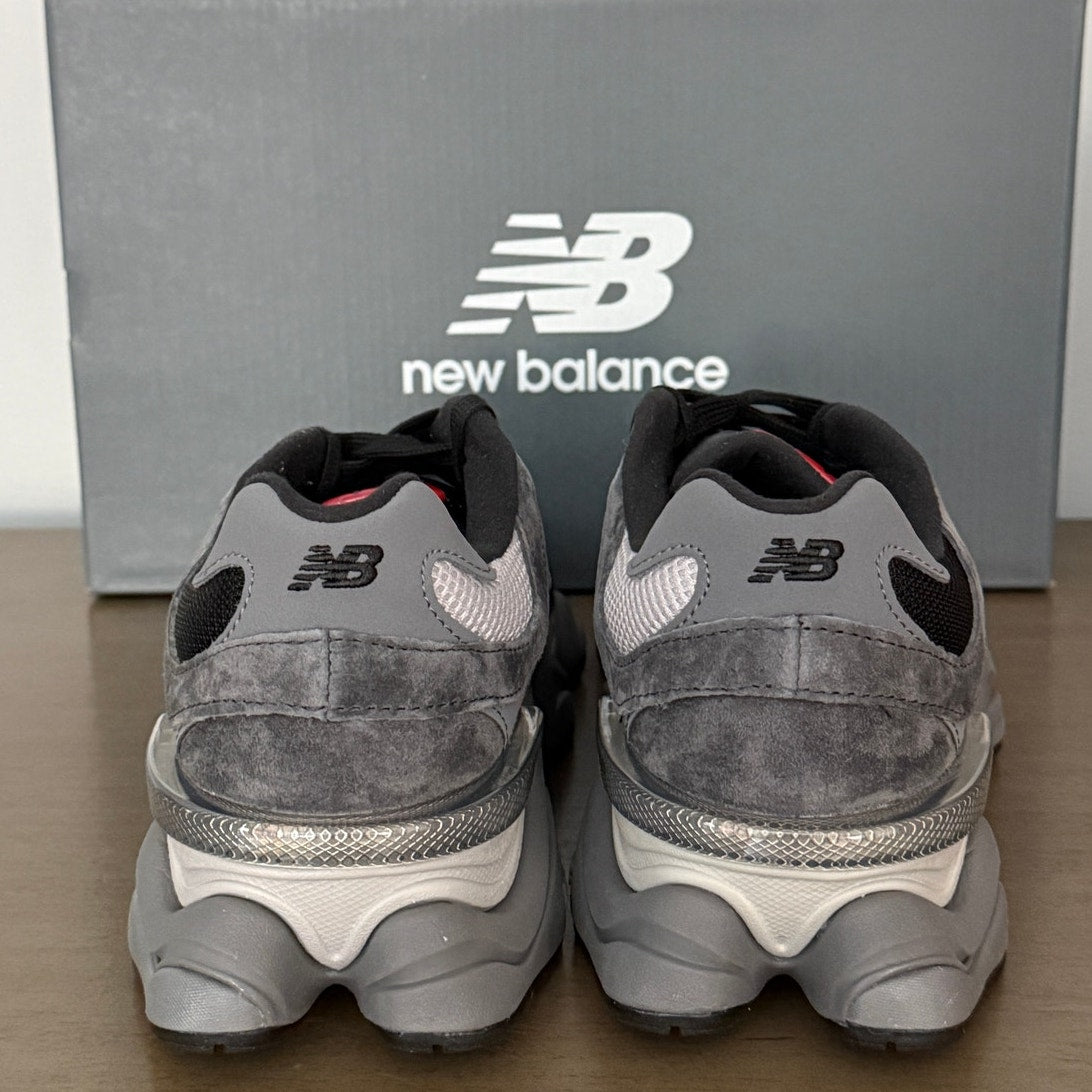 New Balance 9060 Running Lifestyle Sneakers Mens Sz 6.5 /Womens 8 Black/Gray NIB