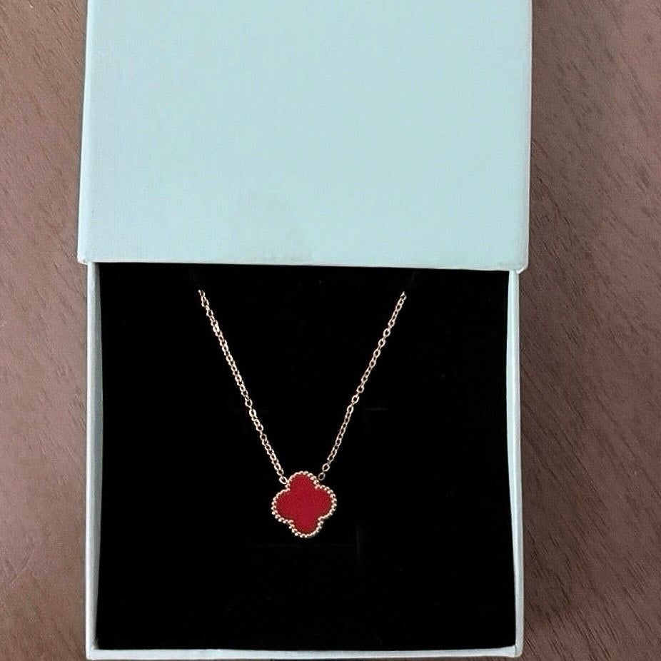 URSUNDAOP Red Clover Pendant Necklace – 14K Gold-Plated Chain, Velvet Gift Box