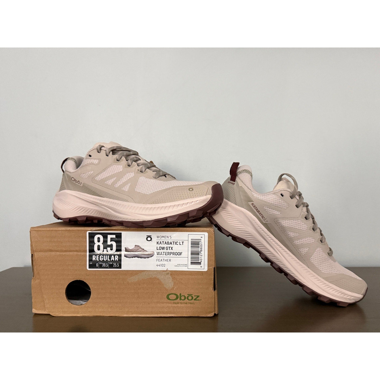 Oboz Katabatic LT GTX Lightweight Hiking Trail Waterproof Sneakers Sz 8.5 Grey