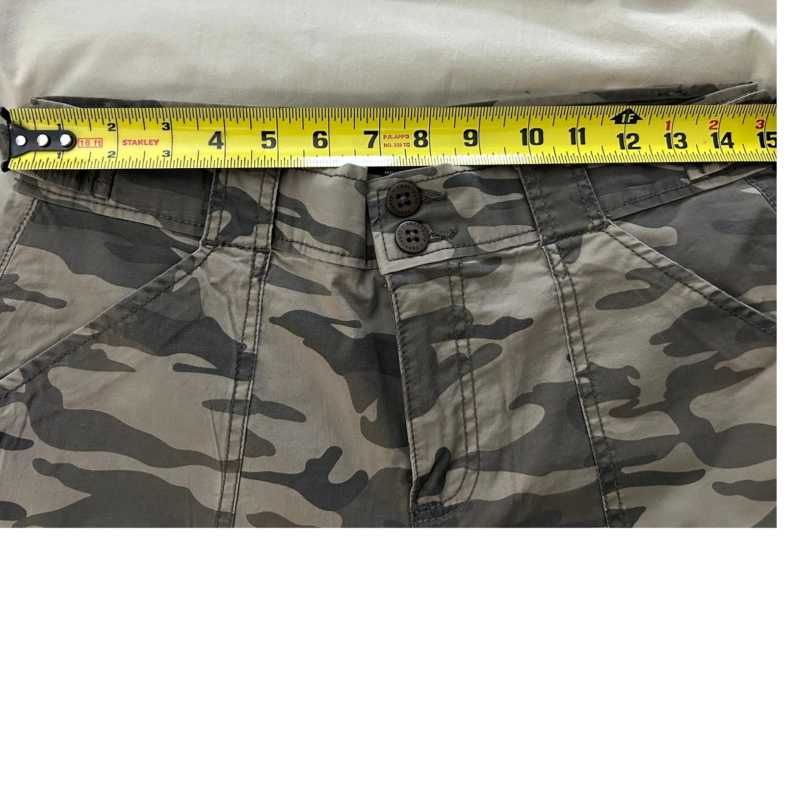 Sanctuary Los Angeles Cadet Camo Cargo Shorts Stretch Utility Style Sz Small