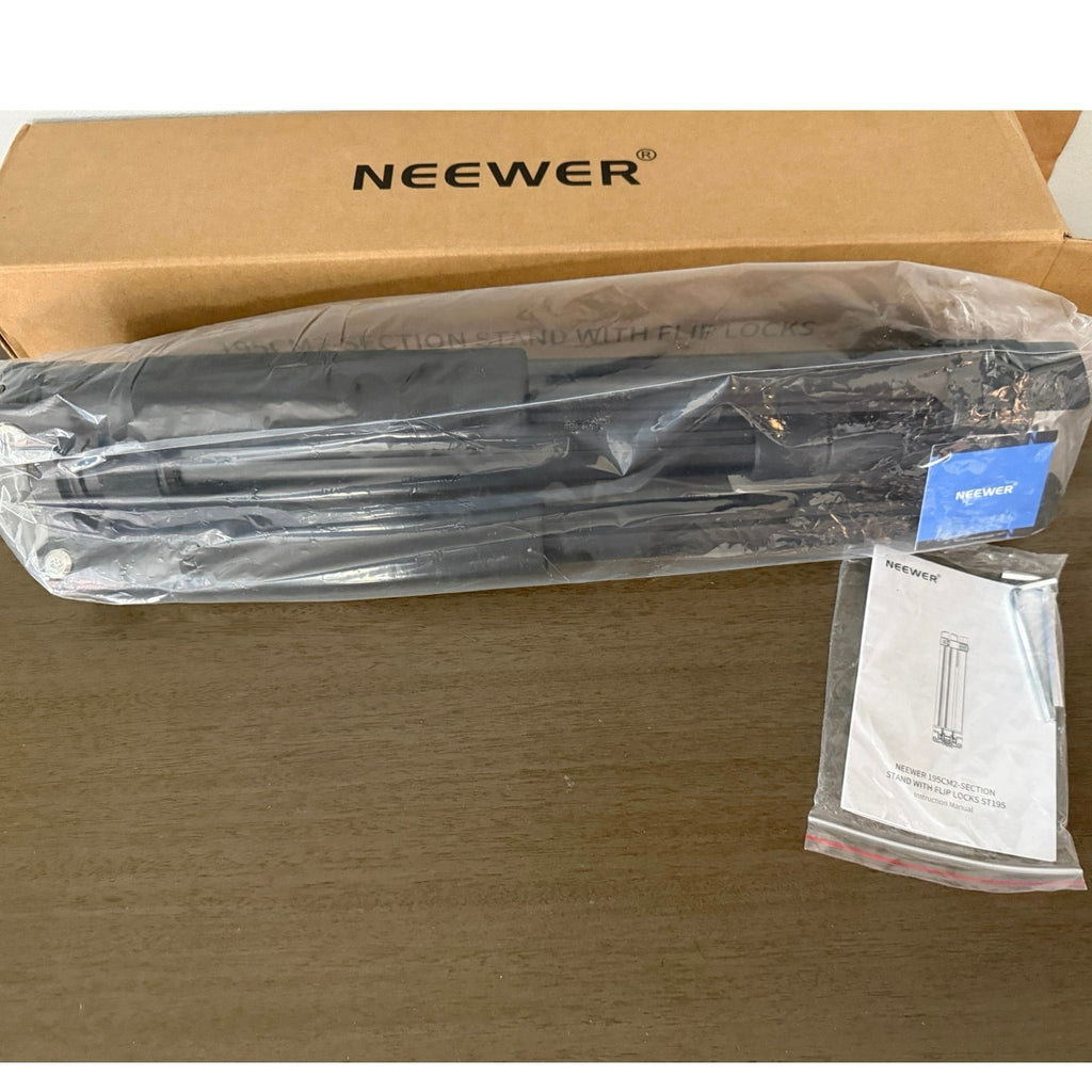 Neewer ST195 Photography Light Stand 1.5-6.4ft Aluminum Reversible Studio Tripod