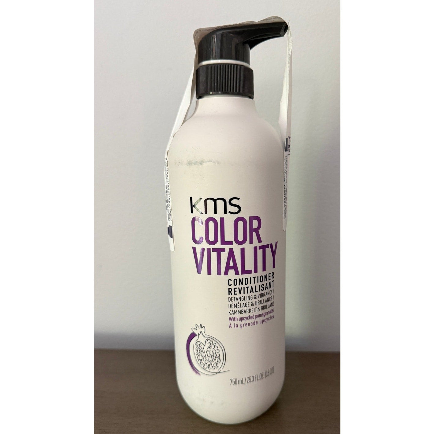 KMS Color Maintainer Vitality & Protectant Salon Conditioner 25.3 fl oz Sealed