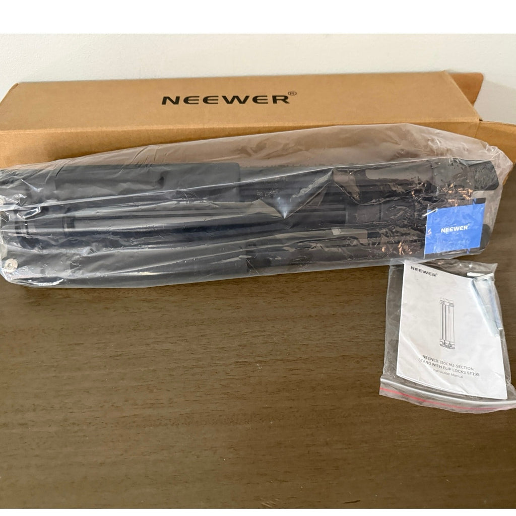 Neewer ST195 Photography Light Stand 1.5-6.4ft Aluminum Reversible Studio Tripod
