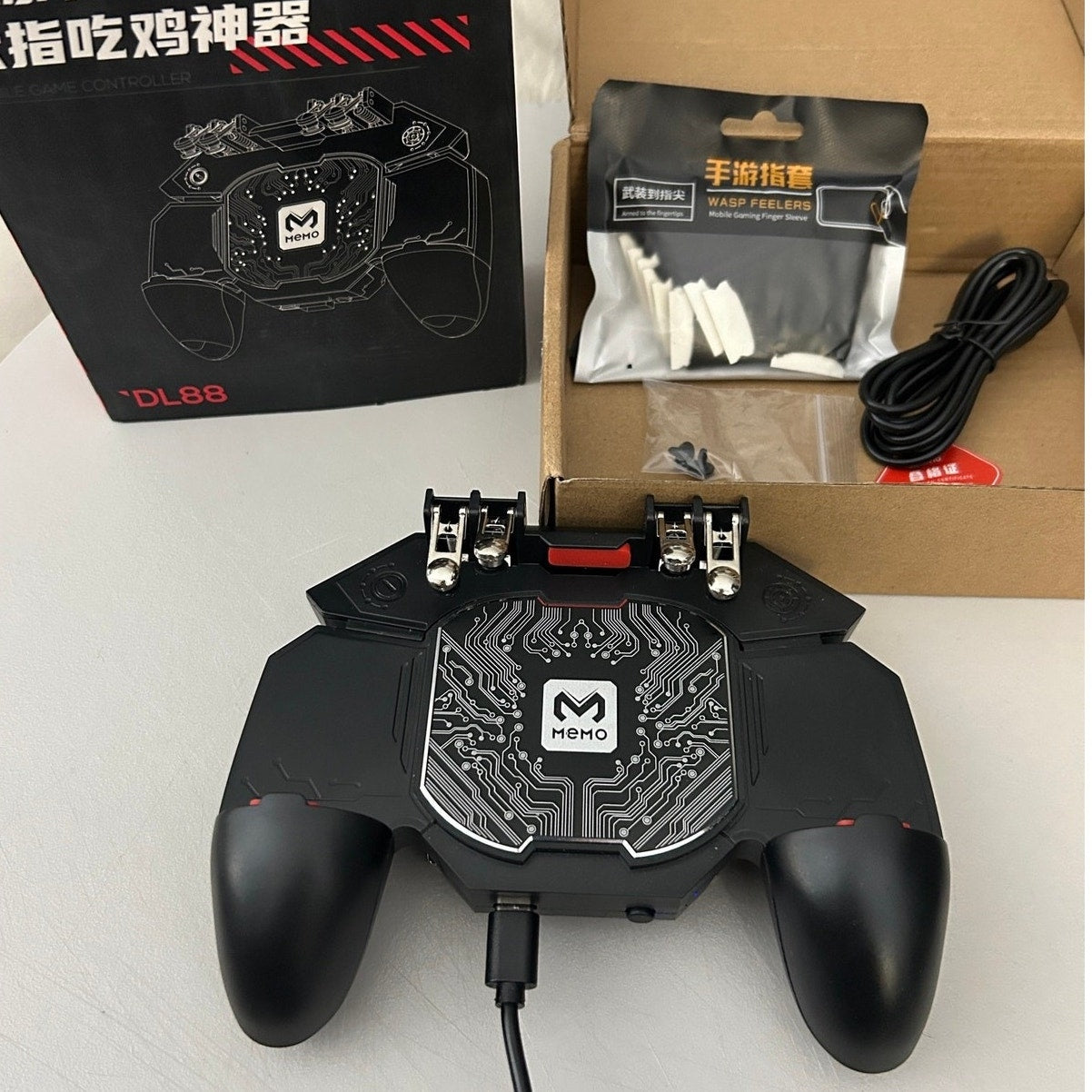 MEMO DL88 Mobile Game Controller w/Semiconductor Cooling Fits 2.64”–3.54” Phones