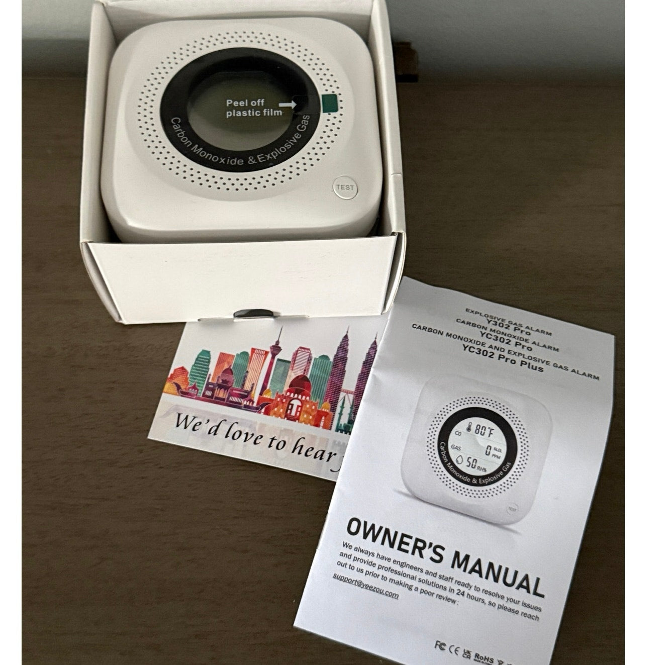 Carbon & Gas Detector YC302 Pro+ 4‑in‑1 Plug‑In Alarm Temp Humidity White
