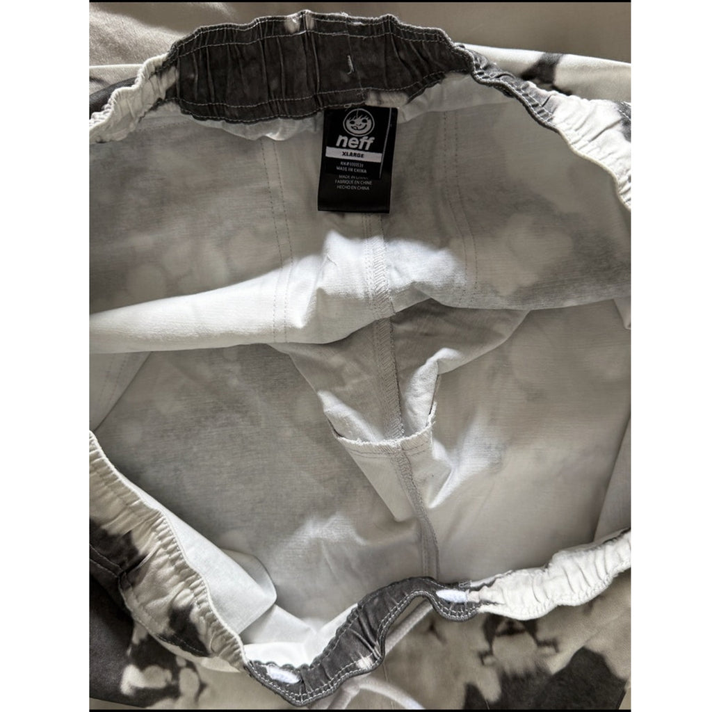 Mens Neff Board Shorts Elastic Waist Drawstring Pockets Black White Splat Sz Lg