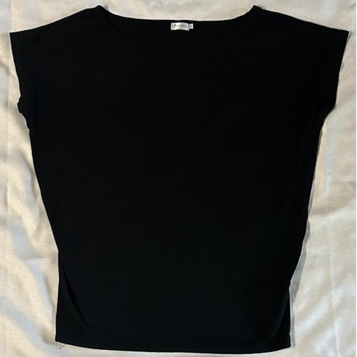 Women’s Black Off the Shoulder Boatneck Short Sleeve Top Fitted Waist Size Large